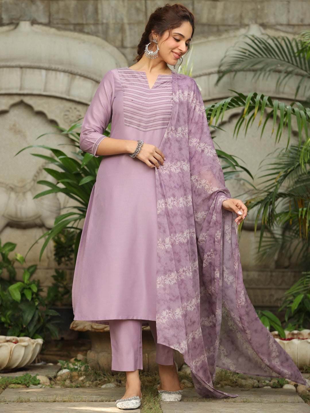 Lavender Silk Blend Yoke Embroidered Straight Kurta Set