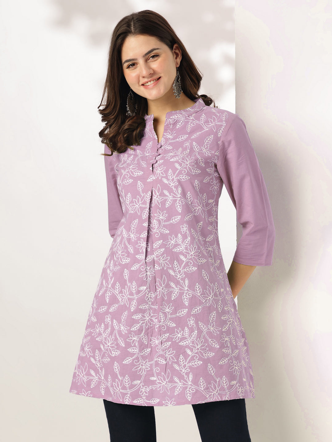 Janasya Women's Lavender Pure Cotton Chikankari Embroidered Straight Tunic