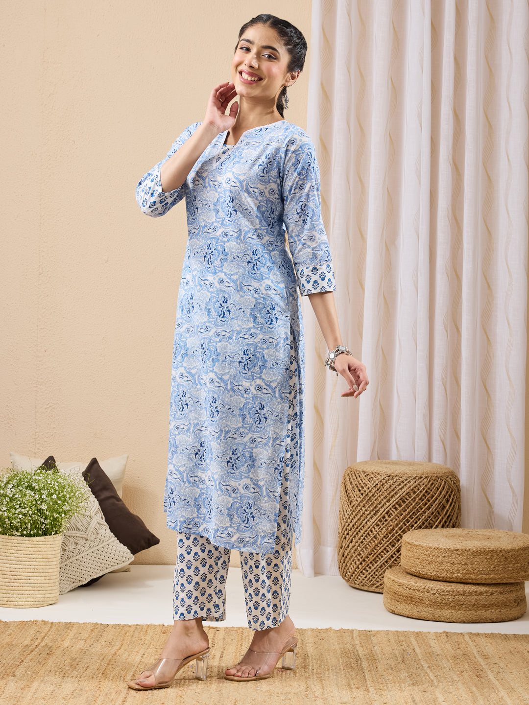 Janasya Women's Light Blue Pure Cotton Batik Printed Straight Kurta With Pant Set