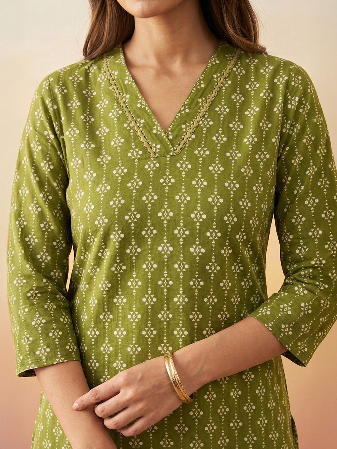 Janasya Women's Olive Pure Cotton Ethnic Motifs Printed Straight Kurta