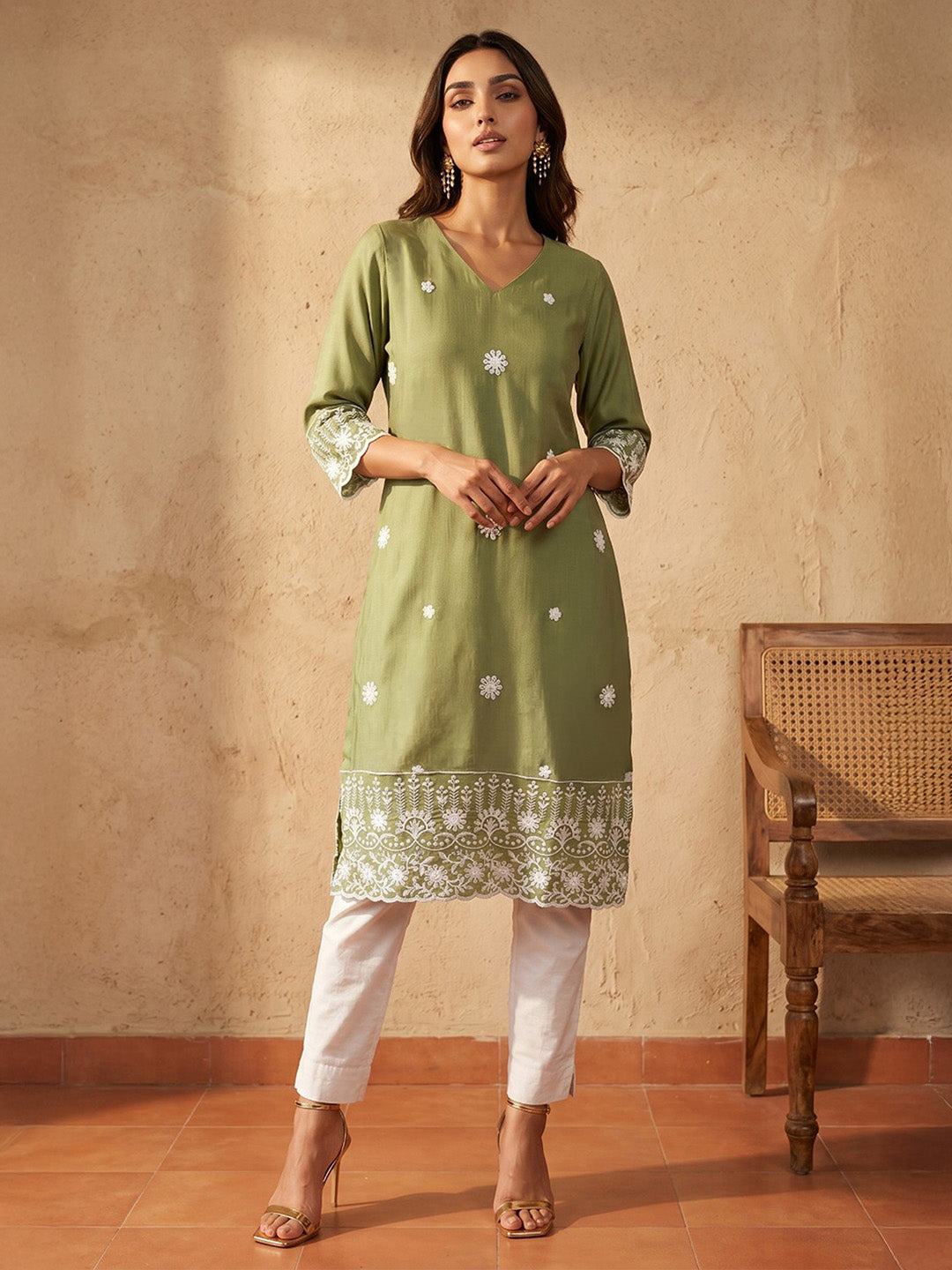 Janasya Women's Sage Green Silk Blend Embroidered Straight Kurta