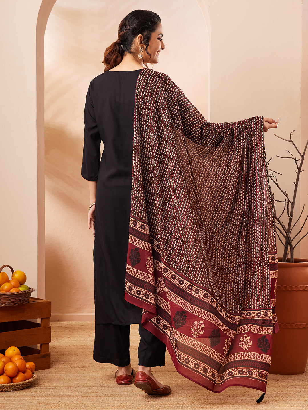 Janasya Women's Black Rayon Solid Straight Kurta Set With Printed Dupatta