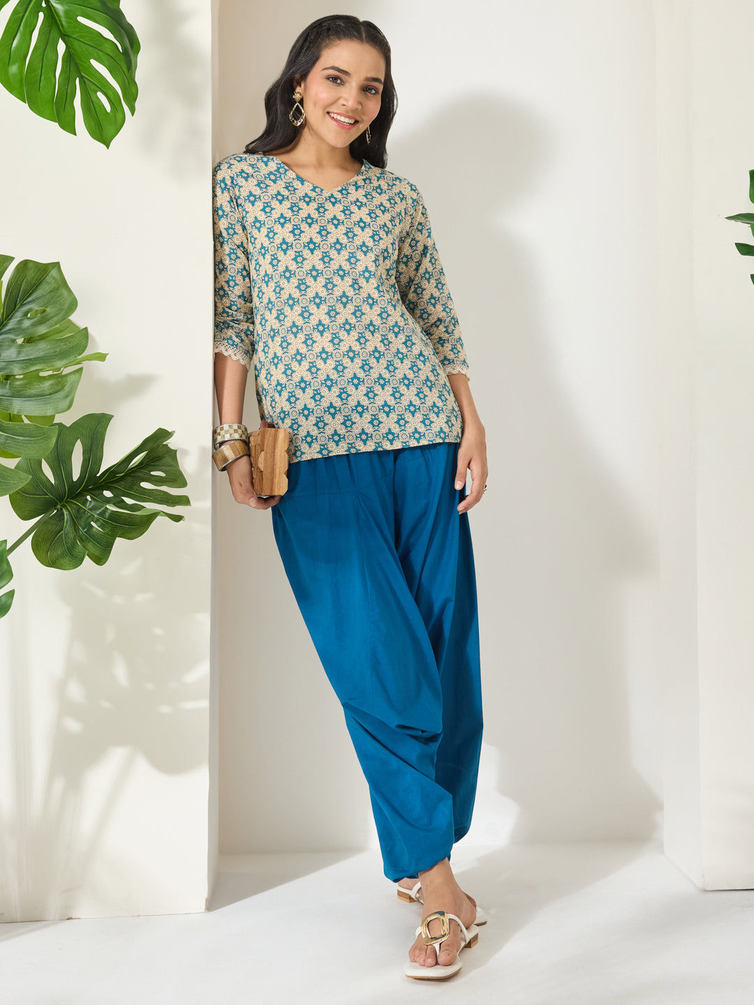 Janasya Women's Teal Blue & Beige Pure Cotton Geometric Foil Printed Straight Top