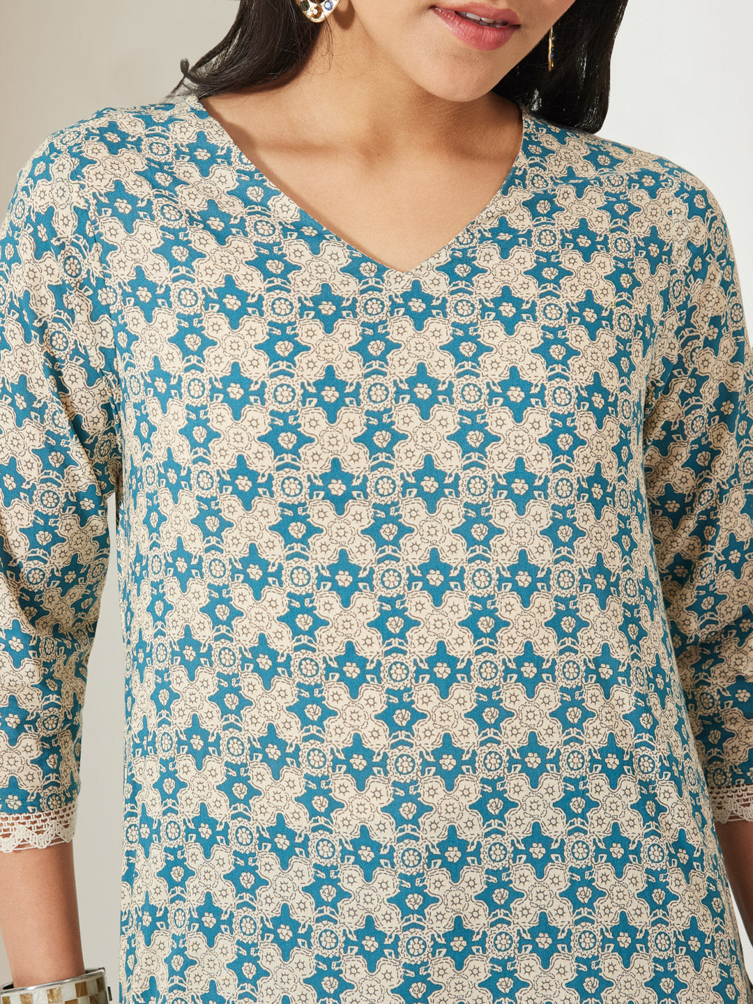 Janasya Women's Teal Blue & Beige Pure Cotton Geometric Foil Printed Straight Top