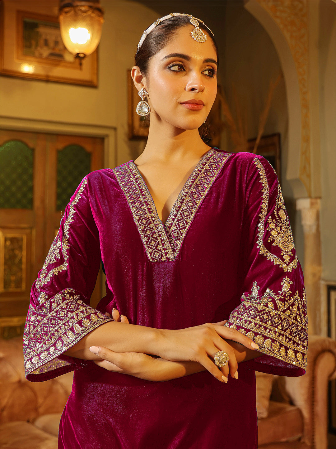 Pink Velvet Zari Embroidered Straight Kurta Set