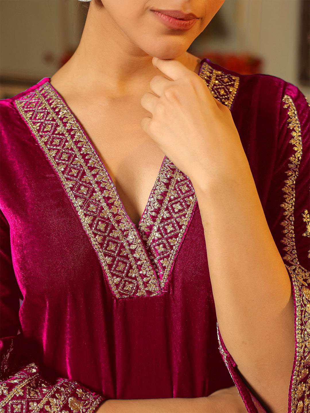 Pink Velvet Zari Embroidered Straight Kurta Set