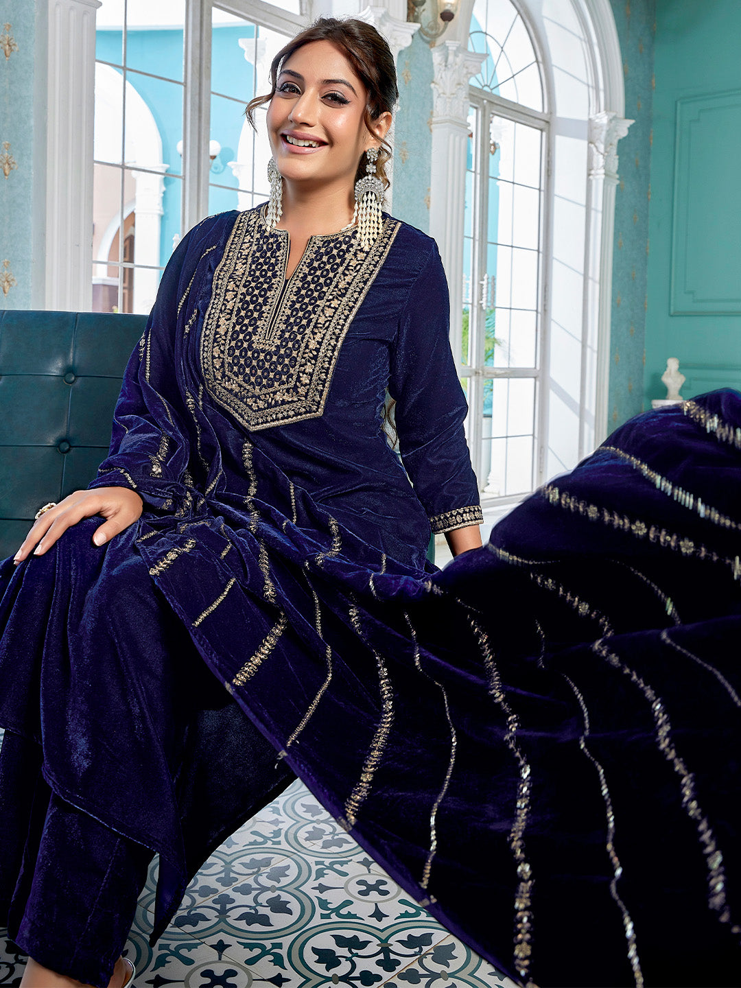 Navy Blue Velvet Zari Embroidered Straight Kurta Set