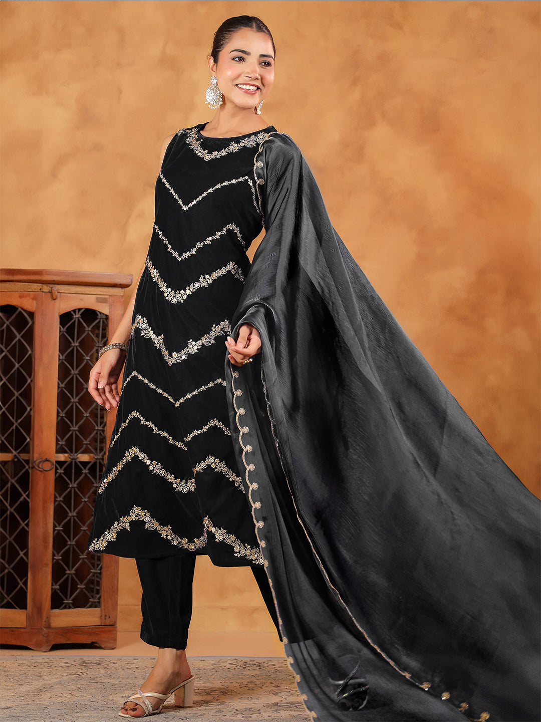 Black Velvet Zari Embroidered Straight Kurta Set