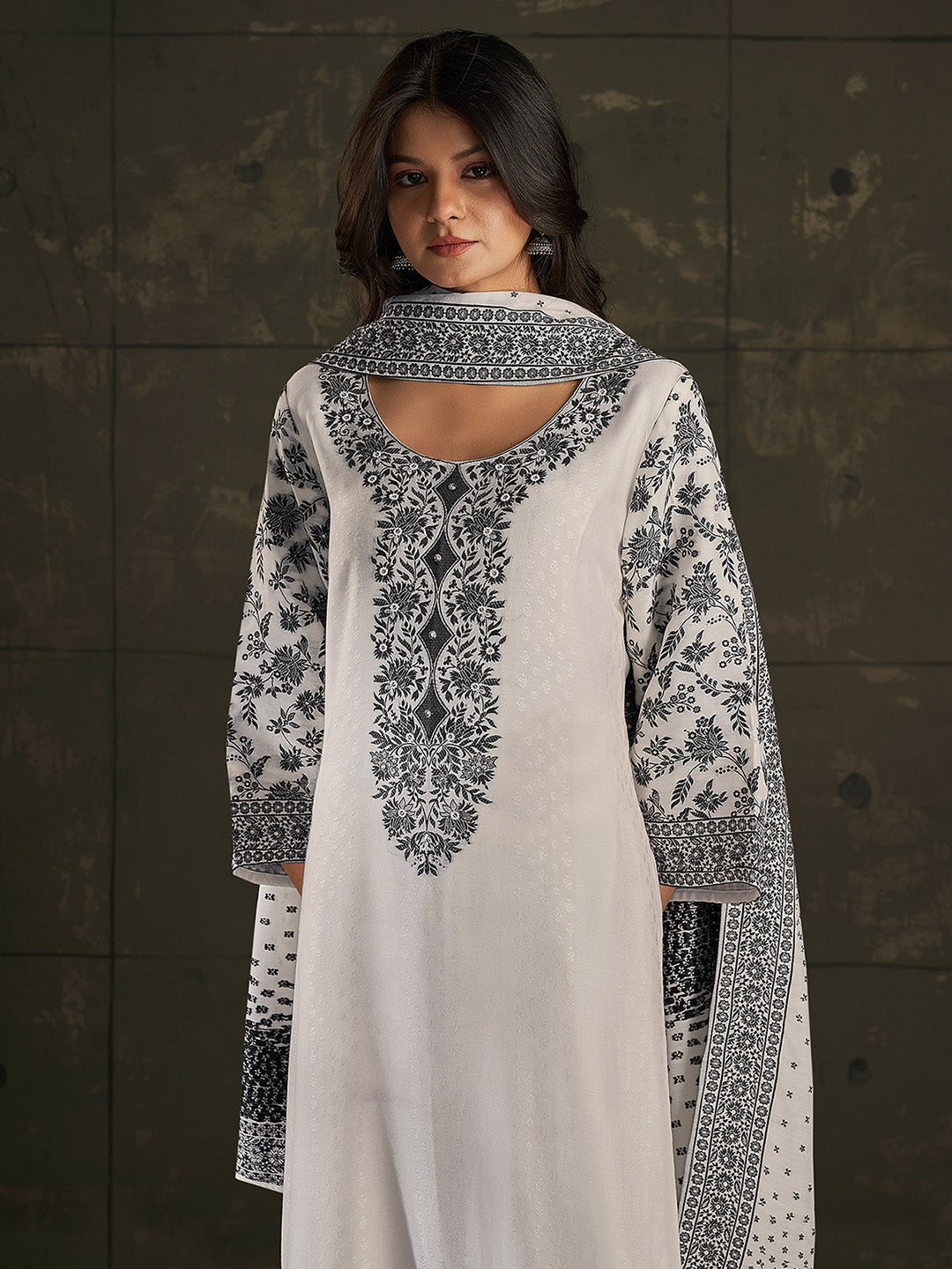 Cream Silk Blend Jacquard Straight Kurta Set