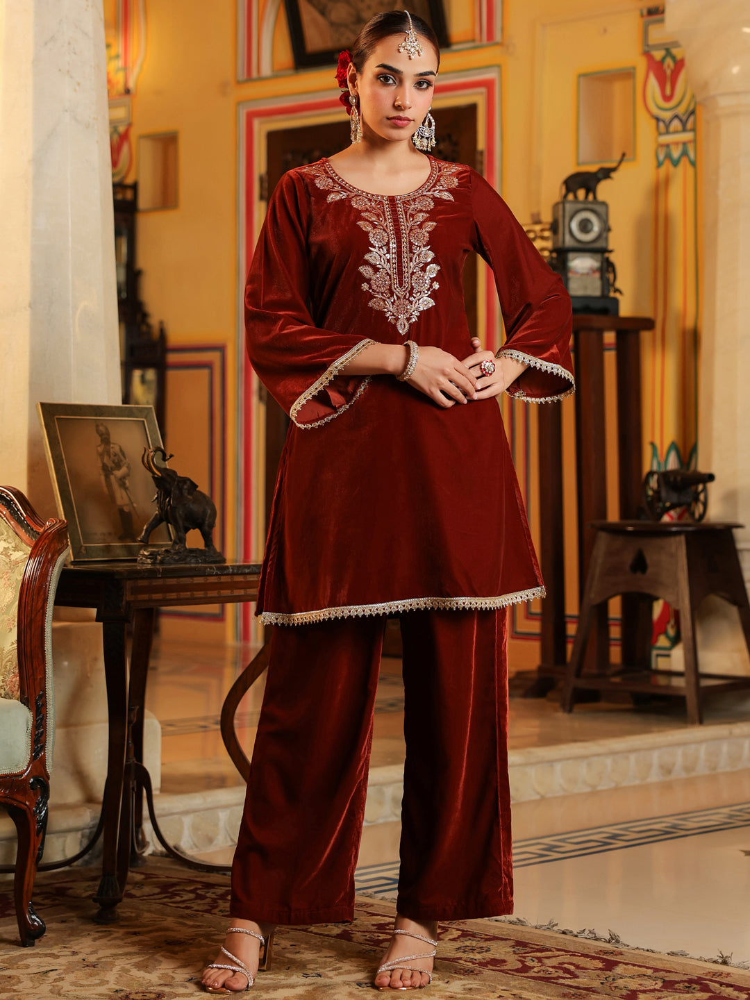 Janasya Women's Brown Velvet Yoke Zari Embroidered Straight Co-ord Set
