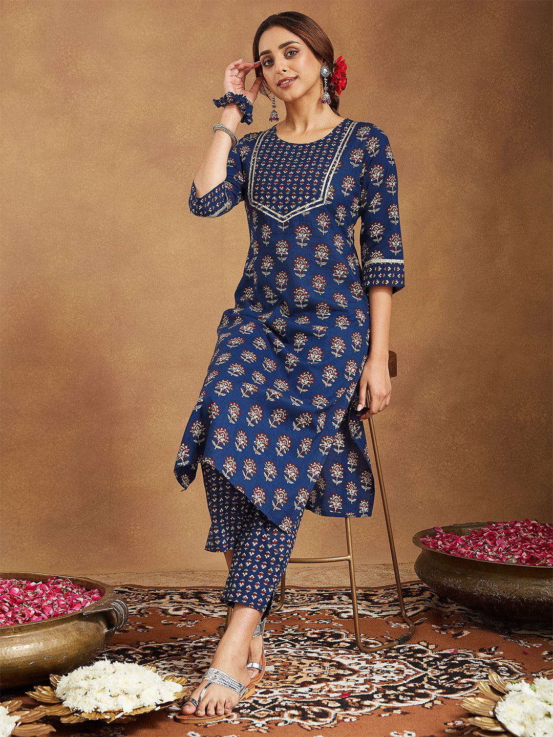 Janasya Women's Dark Blue Pure Cotton Floral Printed Straight Kurta Pant Set