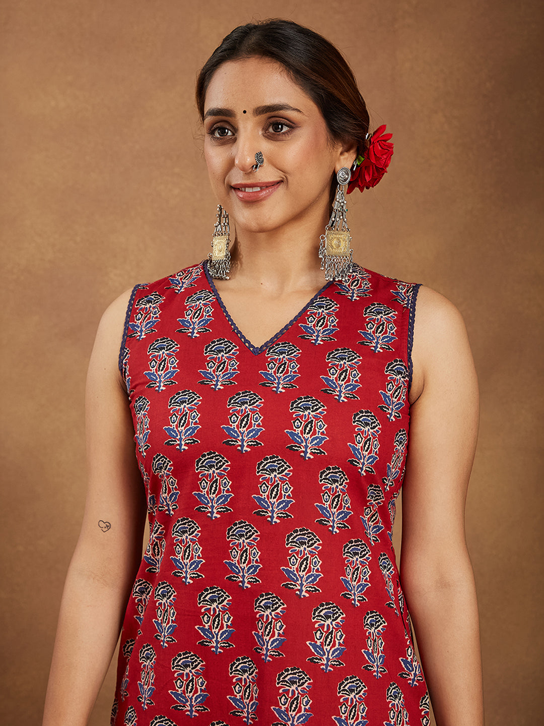 Janasya Women's Maroon Pure Cotton Floral Printed Straight Kurta Pant Set