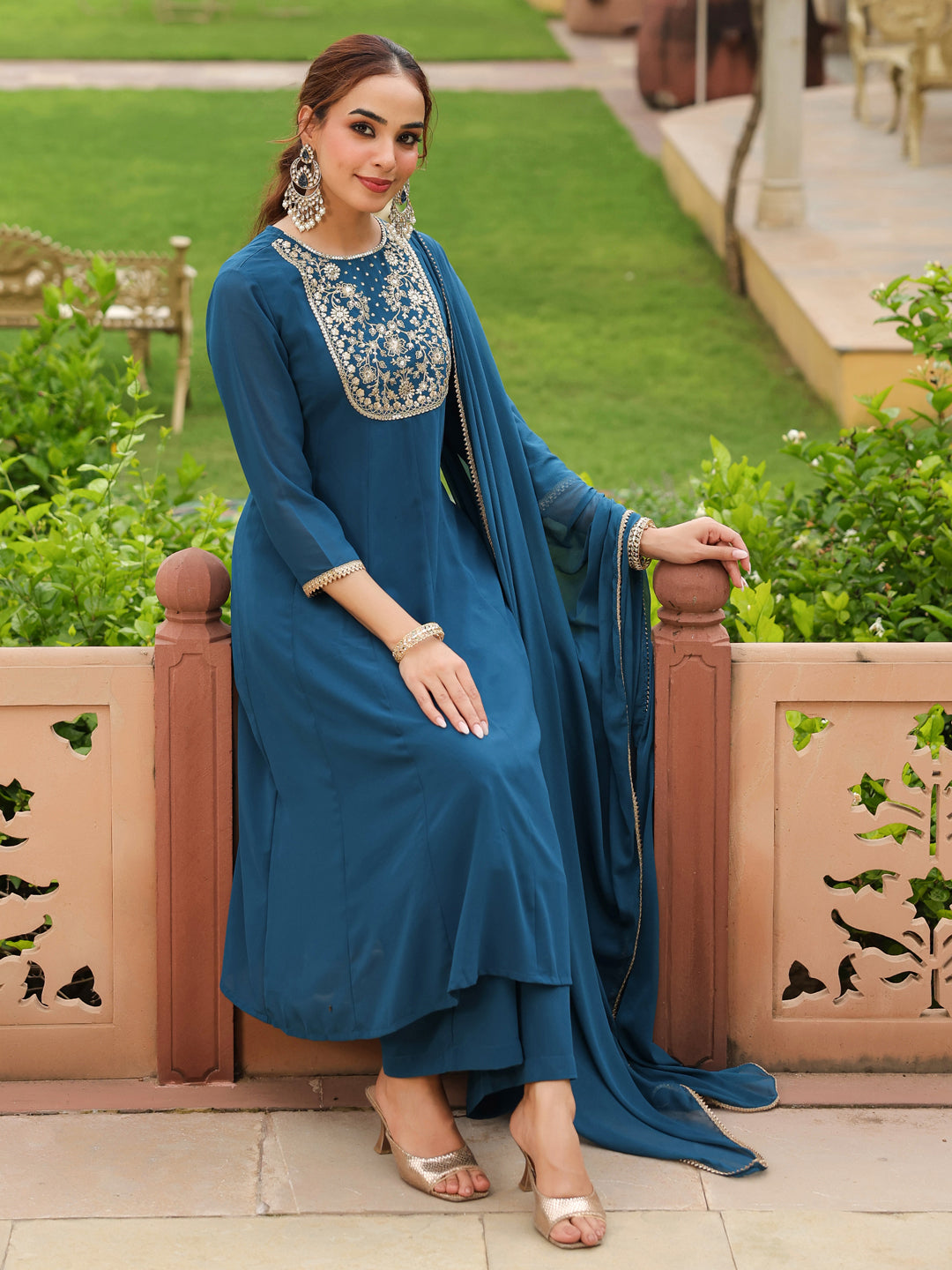 Janasya Women's Teal Georgette Zari Yoke Embroidered Anarkali Kurta Set With Dupatta