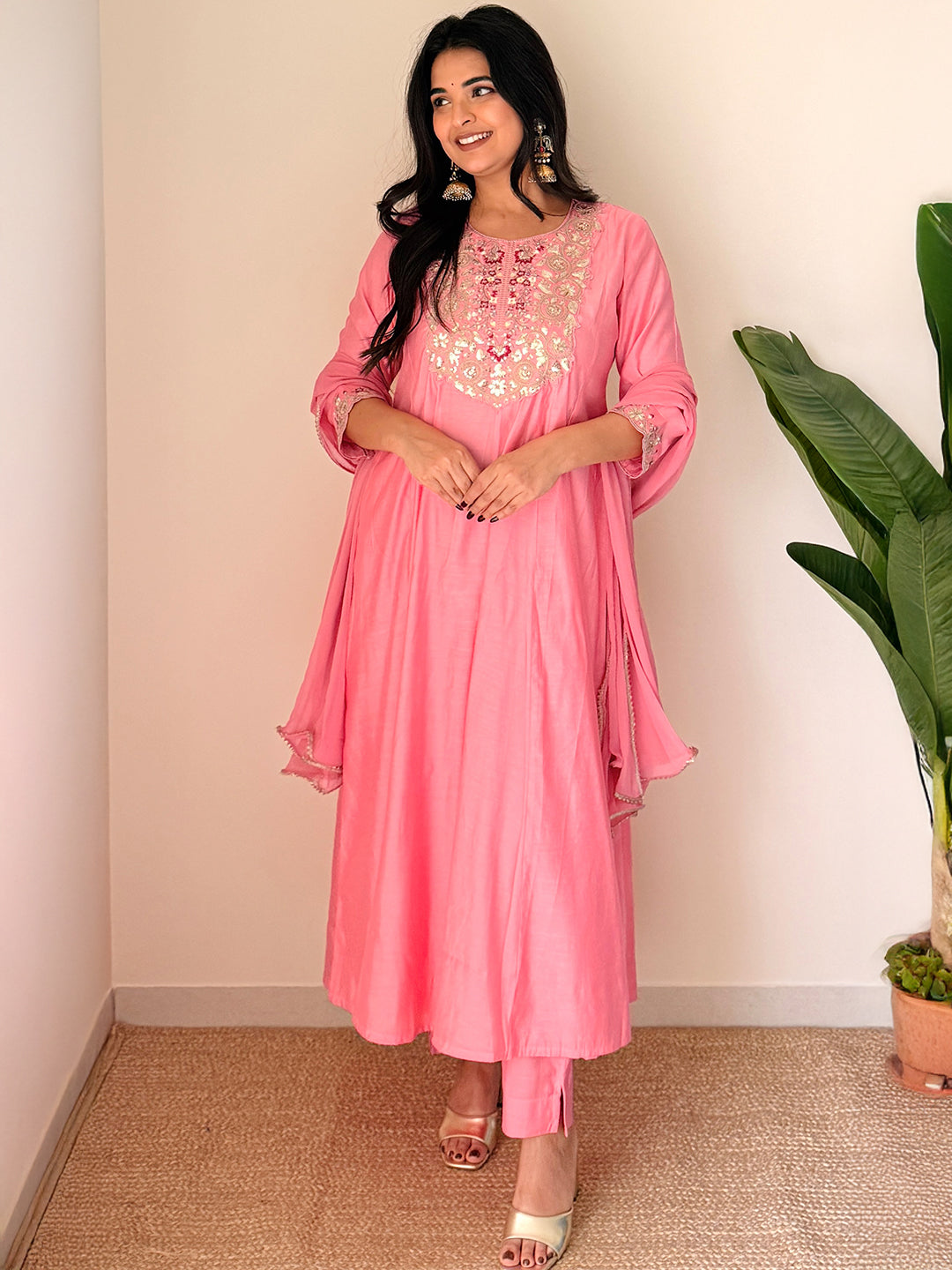 Janasya Women's Light Pink Chanderi Silk Zari Yoke Embroidered Anarkali Kurta Set