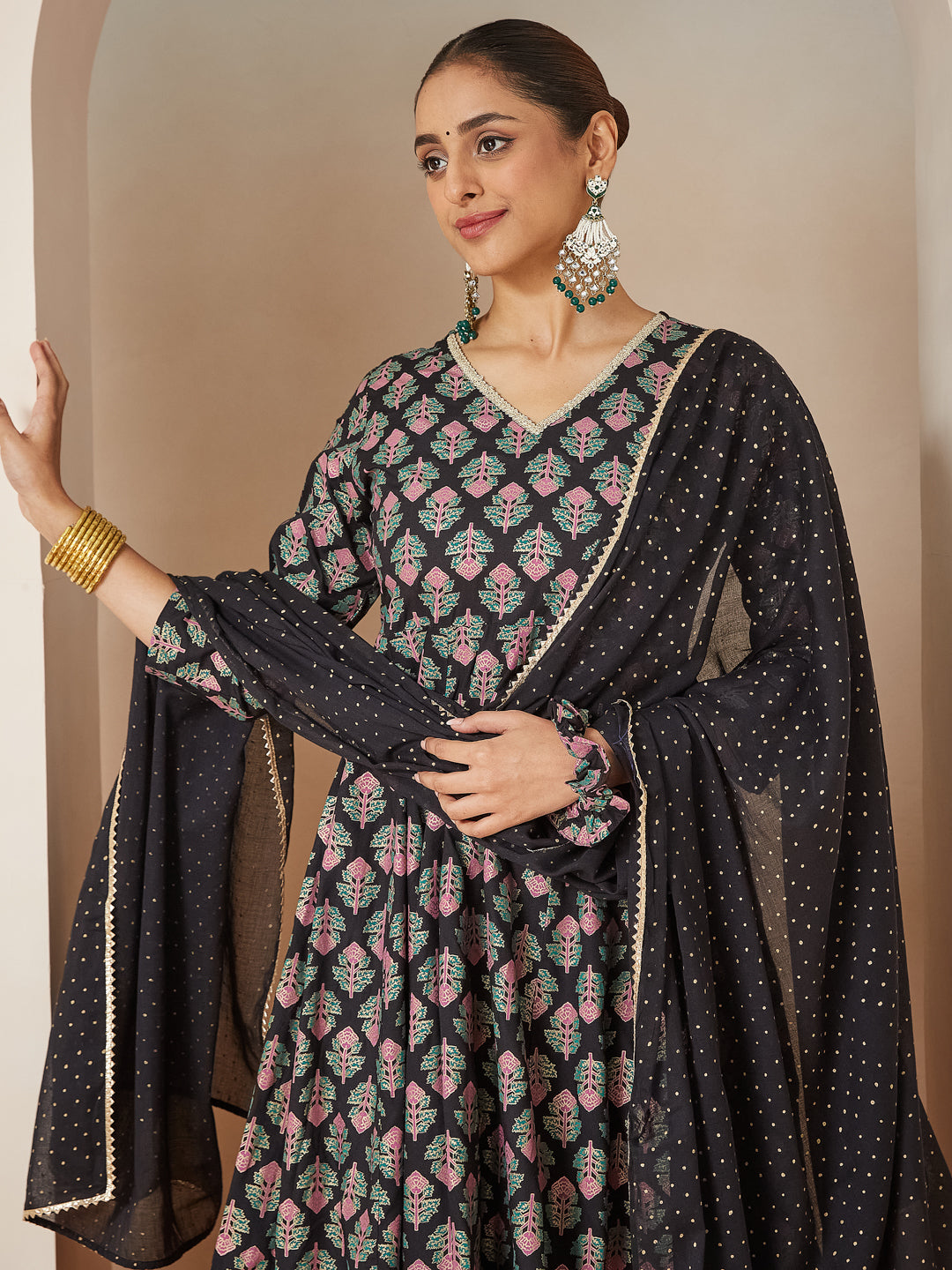 Janasya Women's Black Rayon Foil Printed Anarkali Kurta Set
