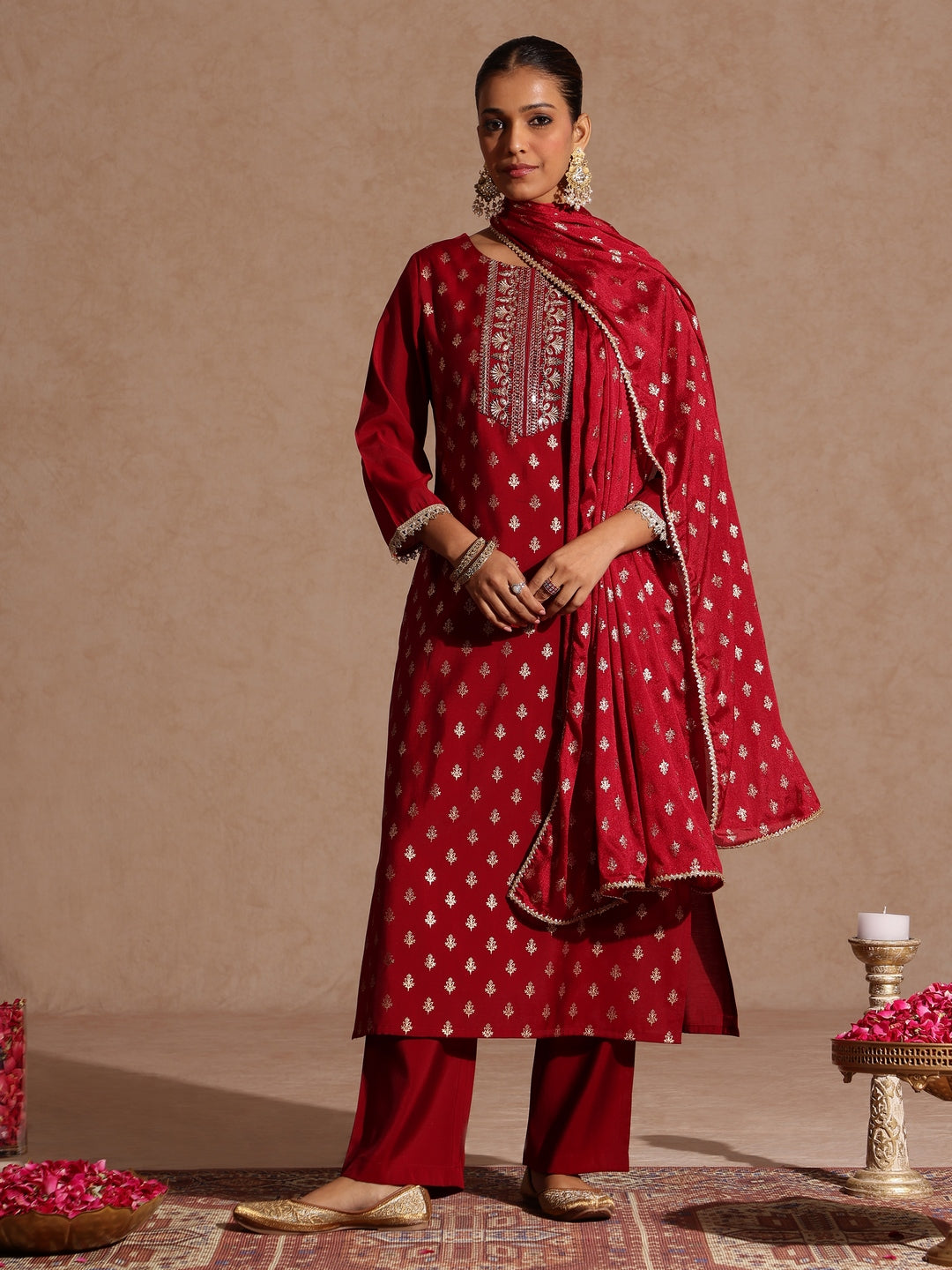 Janasya Women's Maroon Chanderi Silk Zari Yoke Embroiderde Gold Printed Kurta Set