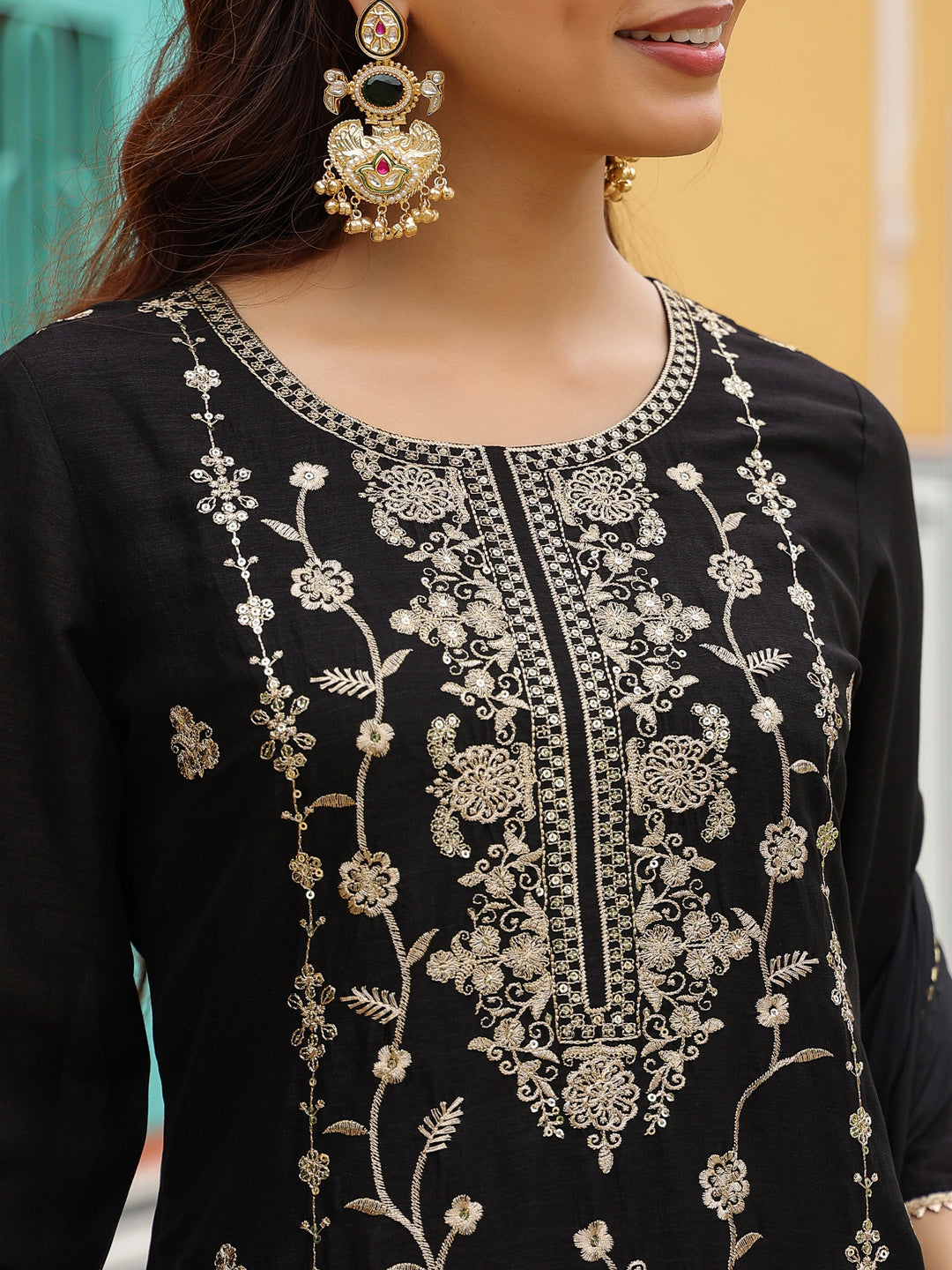 Janasya Women's Black Silk Blend Zari Embroidered Straight Kurta Set