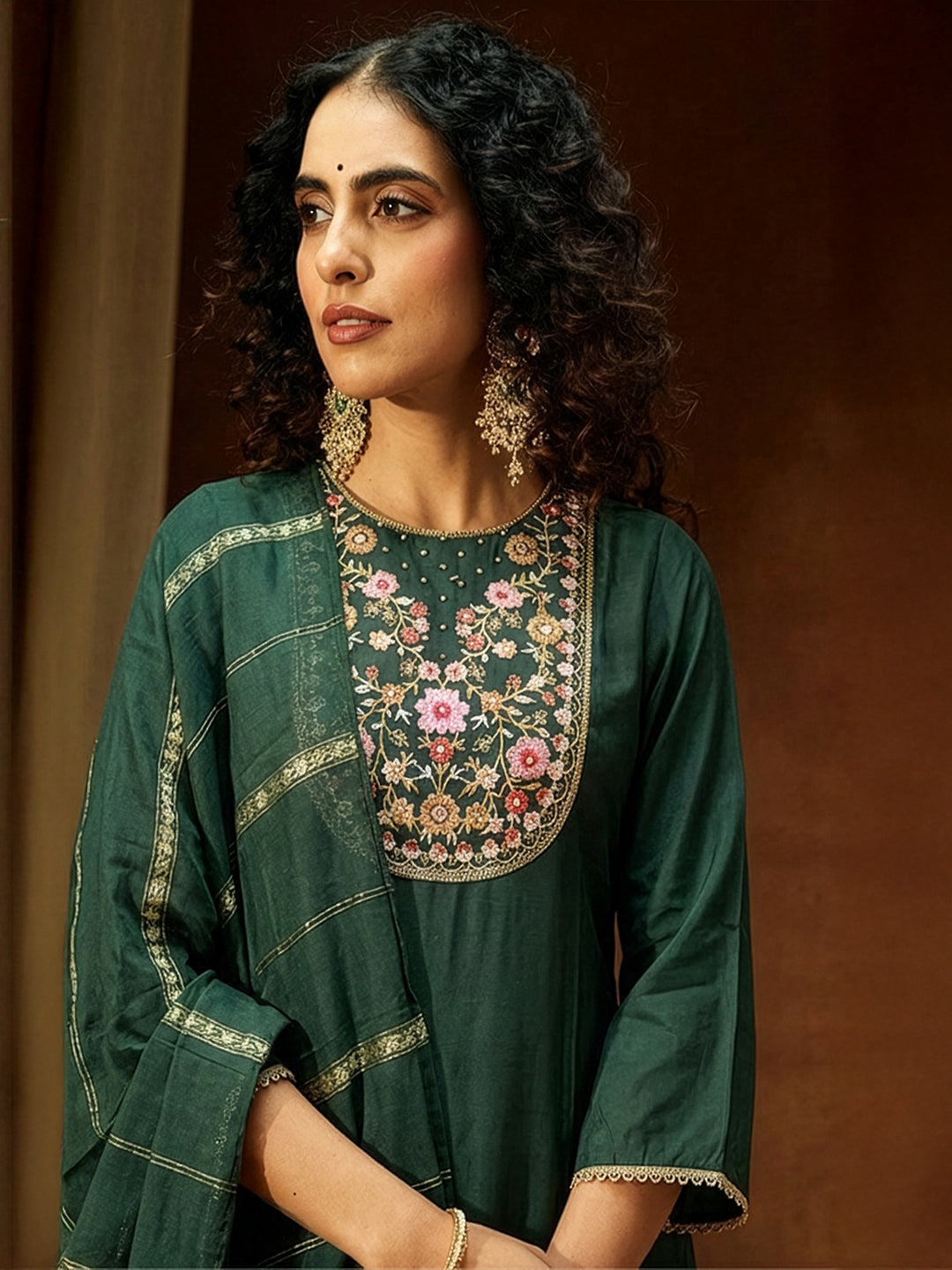 Janasya Women's Bottle Green Chanderi Silk Yoke Embroidery Straight Kurta Set