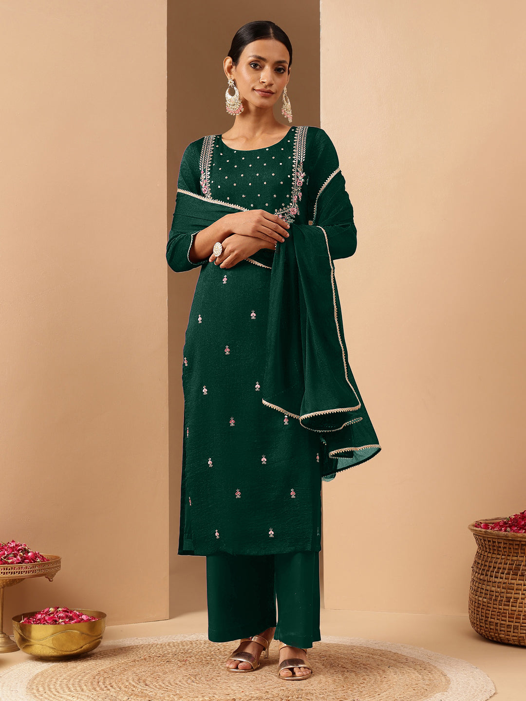 Janasya Women's Bottle Green Silk Blend Zari Embroidered Straight Kurta Set
