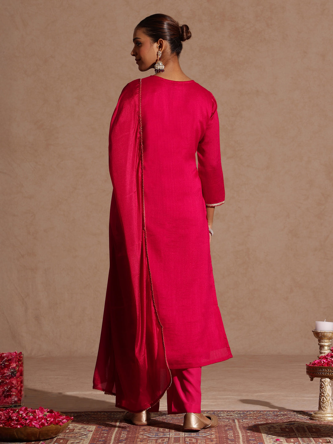 Janasya Women's Pink Silk Blend Zari Embroidered Straight Kurta Set