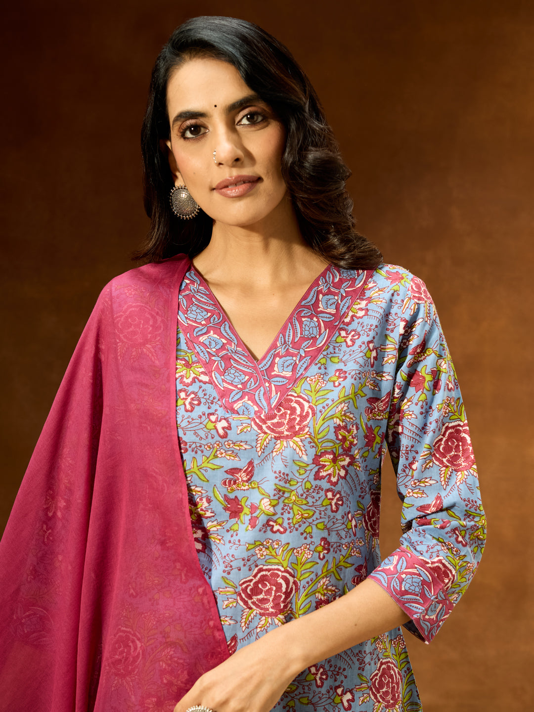 Janasya Women's Blue Pure Cotton Floral Printed Straight Kurta Set
