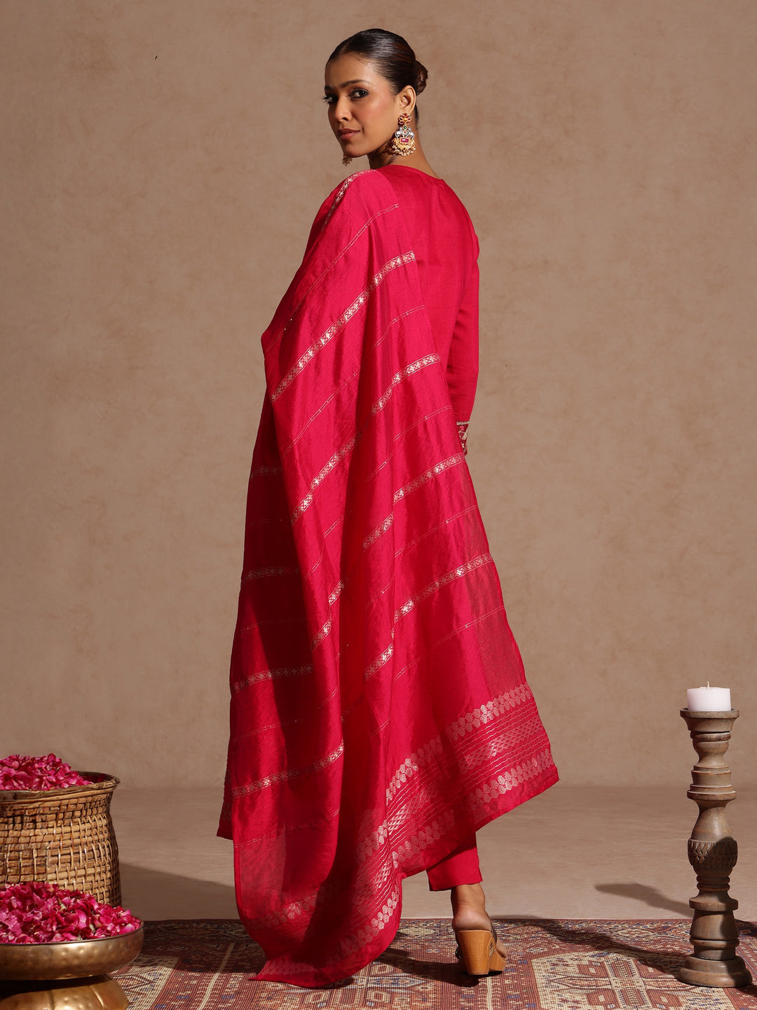 Janasya Women's Pink Silk Blend Embroidered Straight Kurta Set