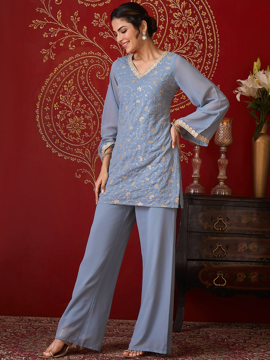 Janasya Women's Ice Blue Georgette Floral Embroidered Straight Kurta with Pant Set