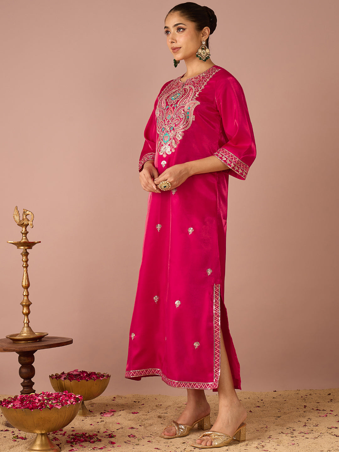 Janasya Women's Pink Silk Blend Floral Sequins Zari Embroidered Straight Kaftan Kurta