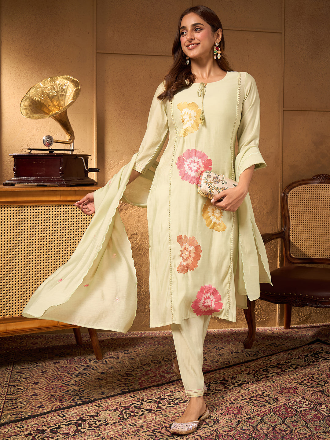 Janasya Women's Mint Green Chanderi Silk Floral Embroidered Straight Kurta Set