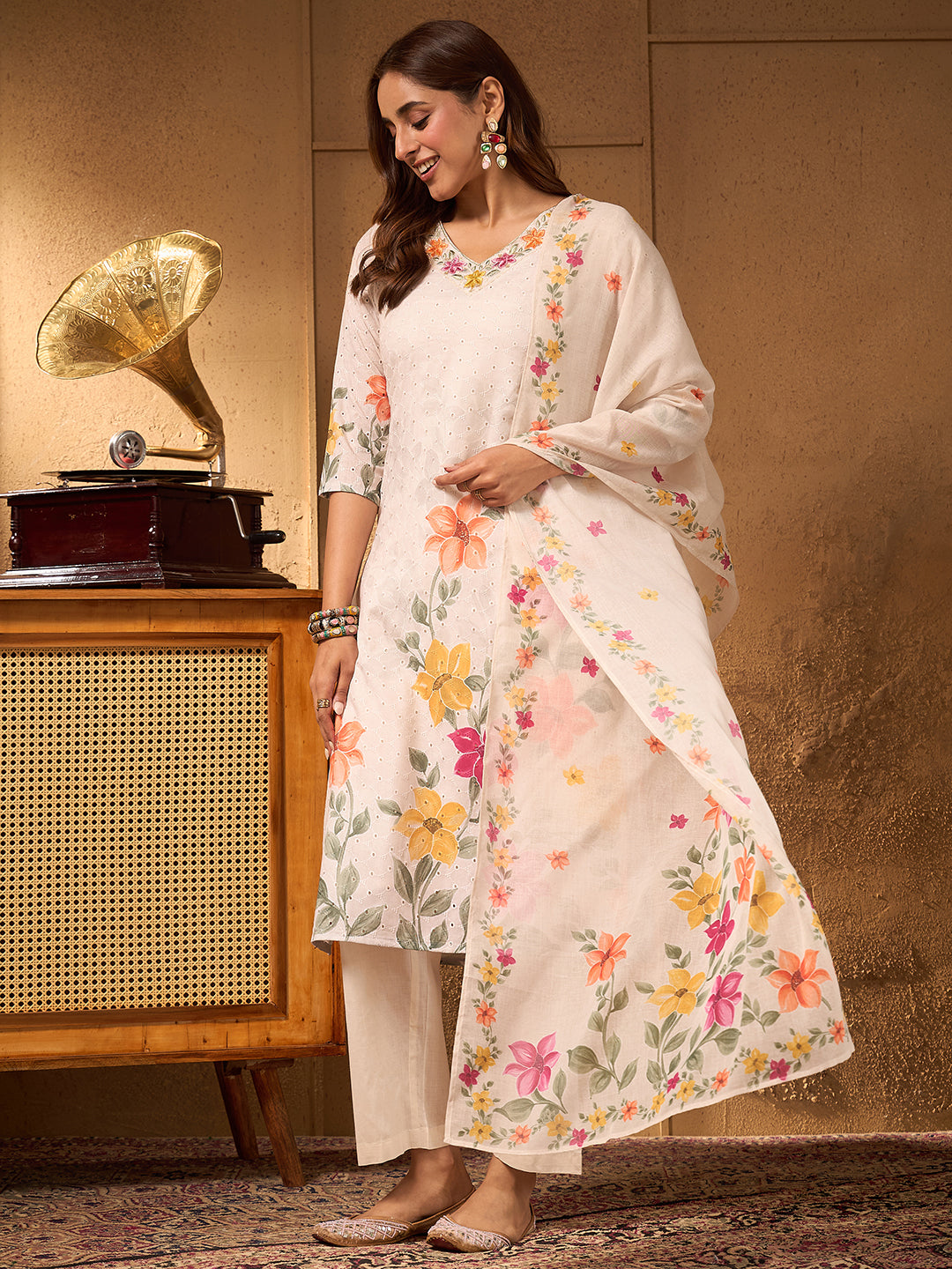 Janasya Women's Beige Pure Cotton Schiffli Floral Printed Straight Kurta Set