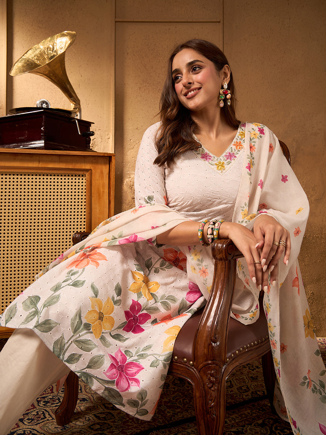 Janasya Women's Beige Pure Cotton Schiffli Floral Printed Straight Kurta Set