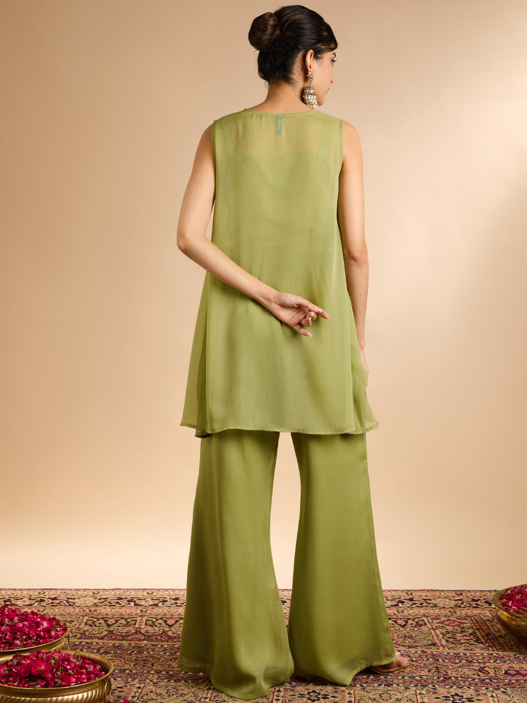 Janasya Women's Green Georgette Floral Zari Embroidered A-Line Co-Ord Set