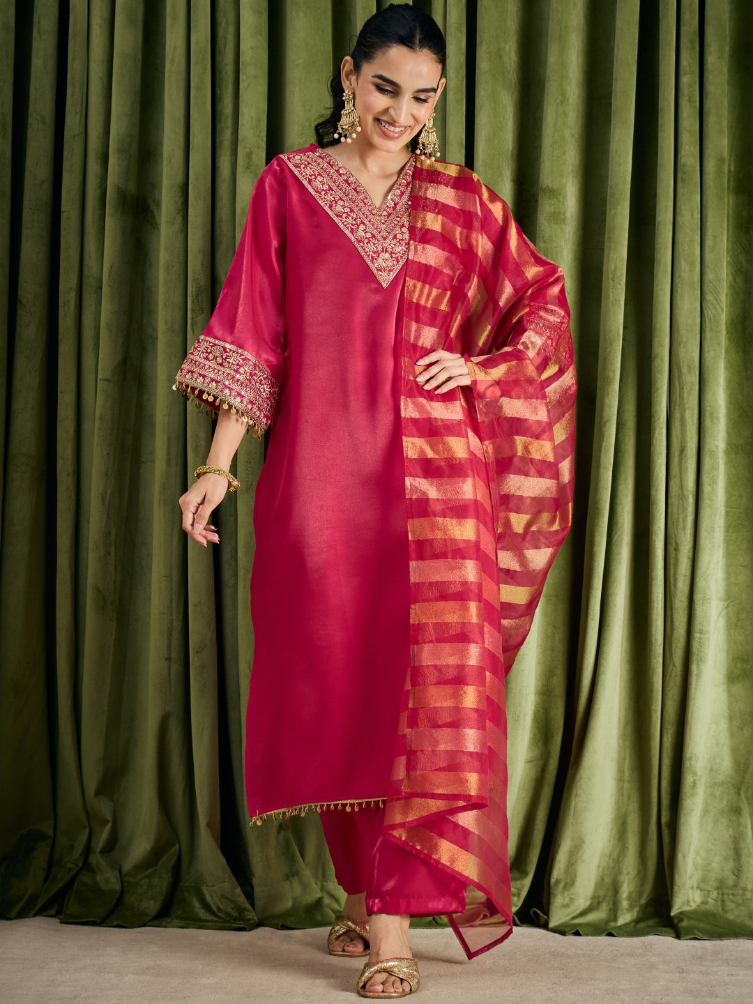 Janasya Women's Pink Silk Blend Floral Yoke Embroidered Straight Kurta Set