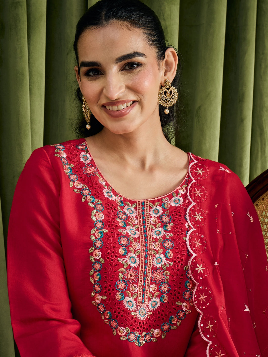 Janasya Women's Red Chanderi Silk Floral Embroidered Straight Kurta Set