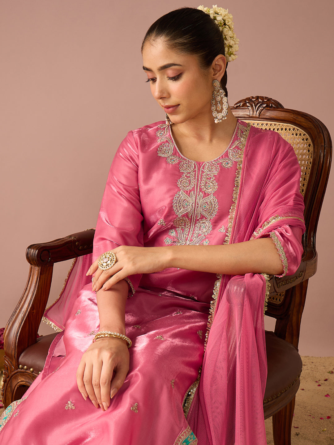 Janasya Women's Pink Silk Blend Floral Zari Embroidered Straight Kurta Set