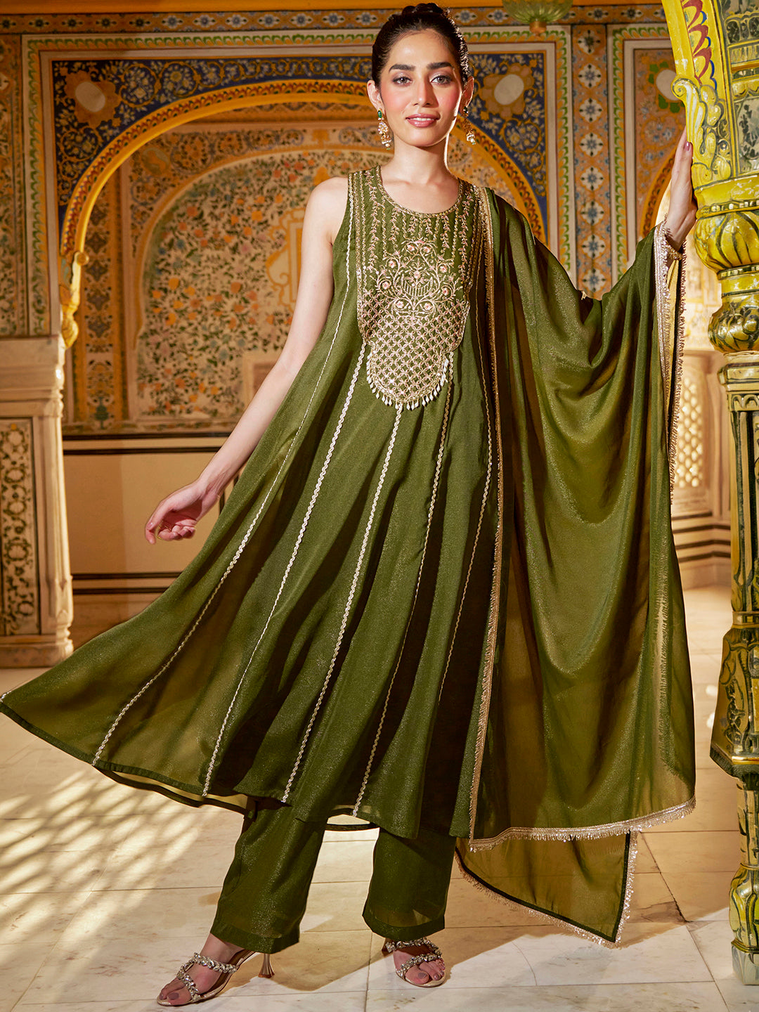 Janasya Women's Olive Green Georgette Floral Embroidered Anarkali Kurta Set