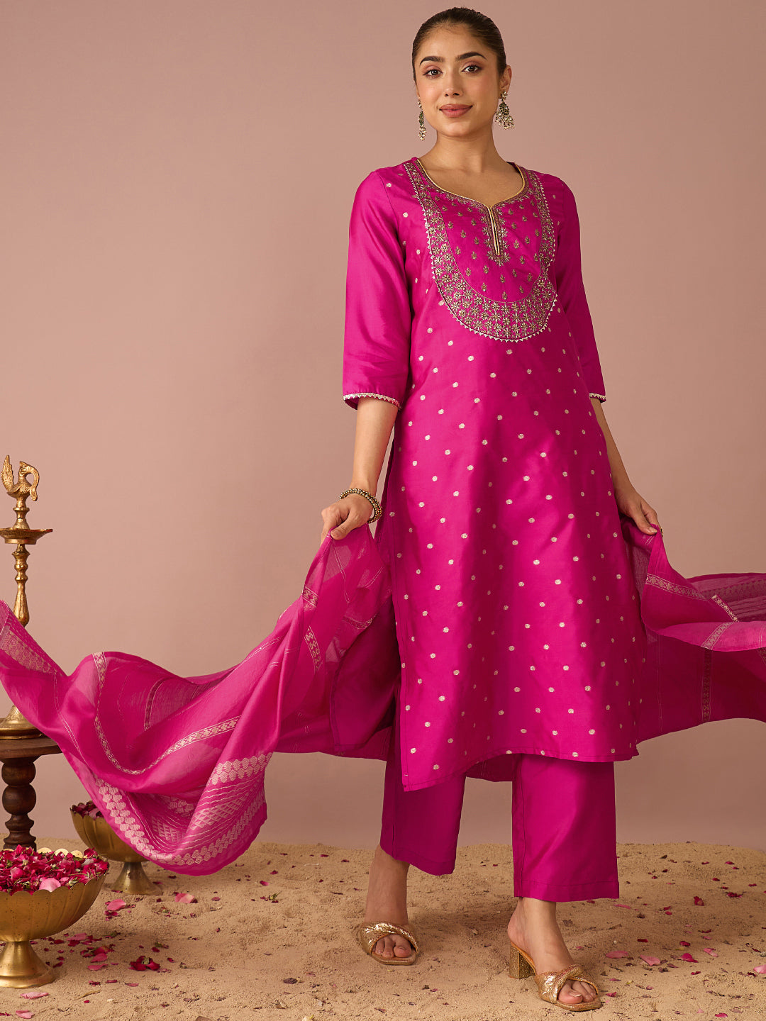 Janasya Women's Pink Chanderi Silk Floral Zari Embroidered Straight Kurta Set