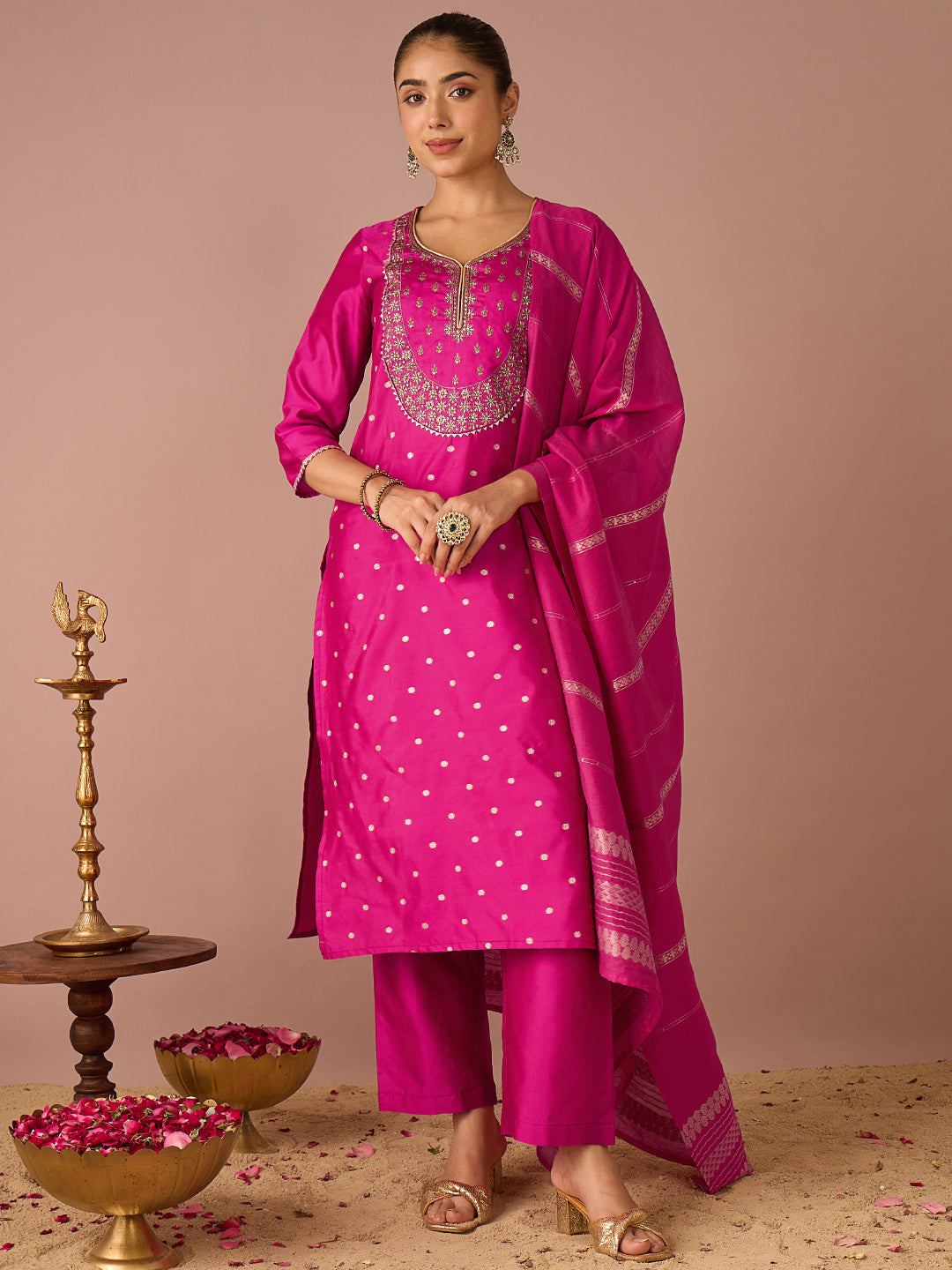 Janasya Women's Pink Chanderi Silk Floral Zari Embroidered Straight Kurta Set