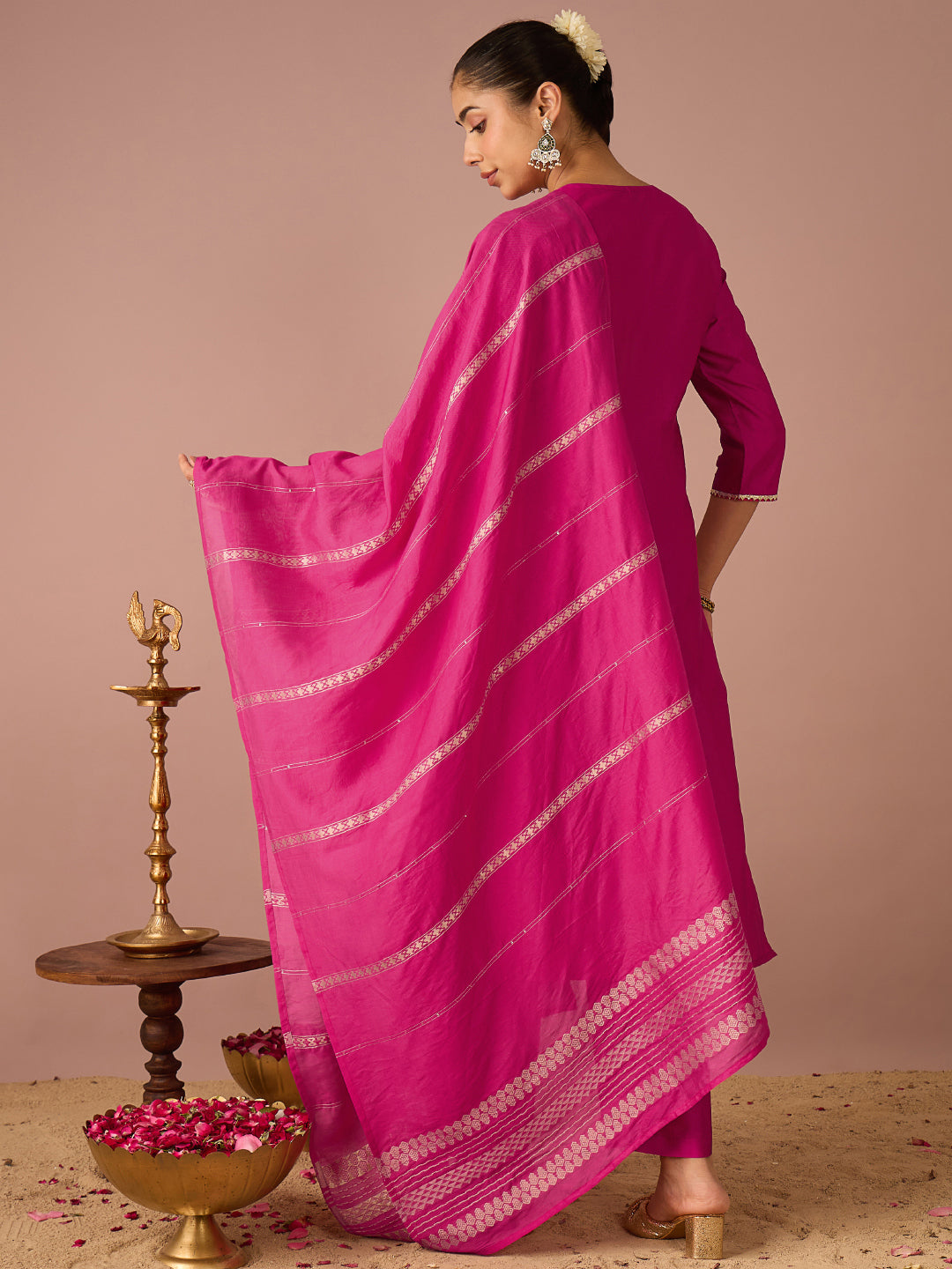 Janasya Women's Pink Chanderi Silk Floral Zari Embroidered Straight Kurta Set