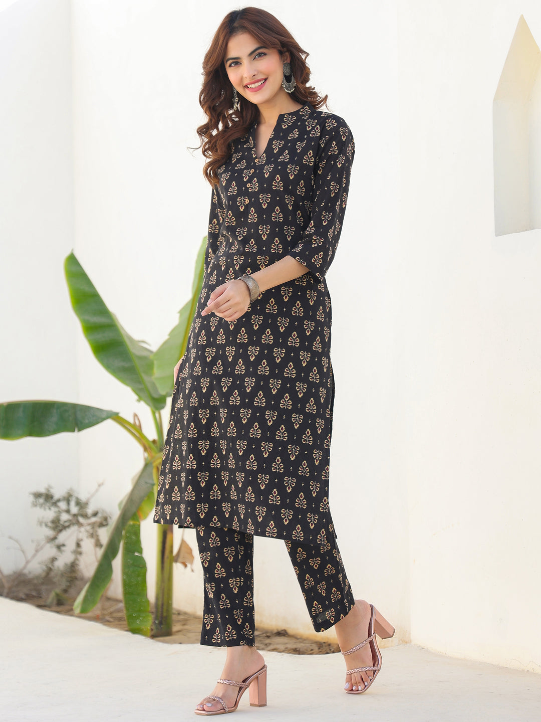 Black Pure Cotton Floral Printed Straight Kurta Pant Set