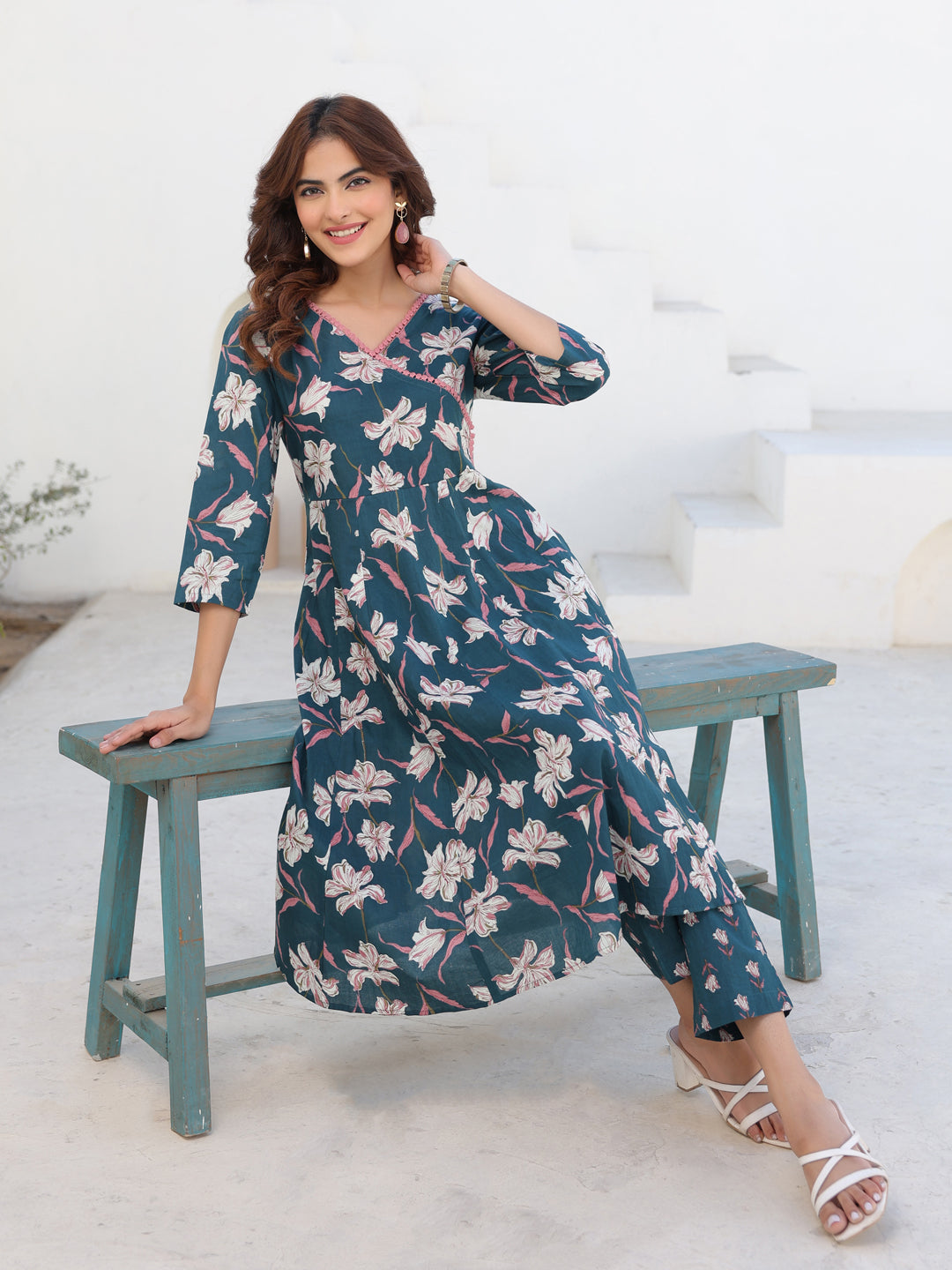 Janasya Women's Teal Blue Pure Cotton Floral Printted A line Kurta Pant Set