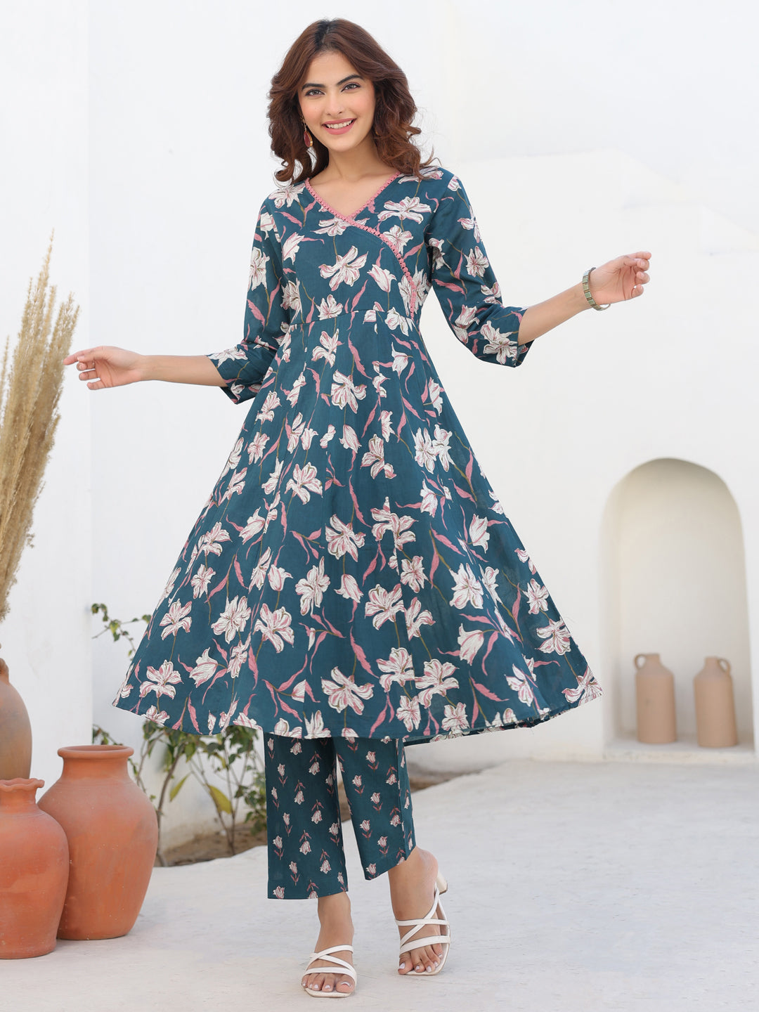 Janasya Women's Teal Blue Pure Cotton Floral Printted A line Kurta Pant Set