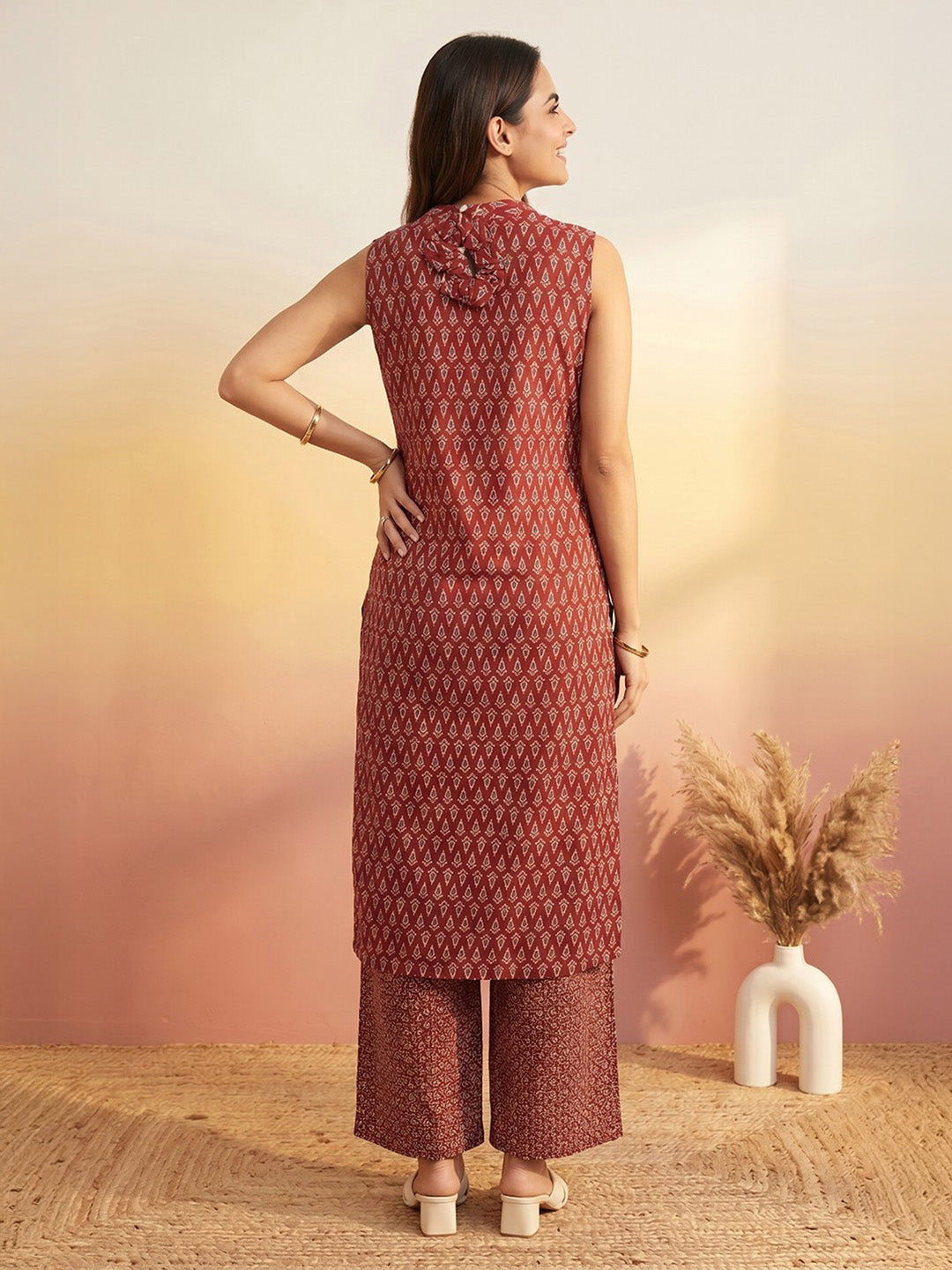 Janasya Women's Maroon Pure Cotton Ethnic Motifs Printed Straight Kurta Pant Set