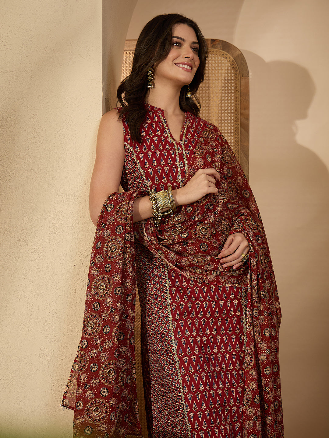 Janasya Women's Maroon Pure Cotton Ethnic Motifs Printed Straight Kurta Pant Set