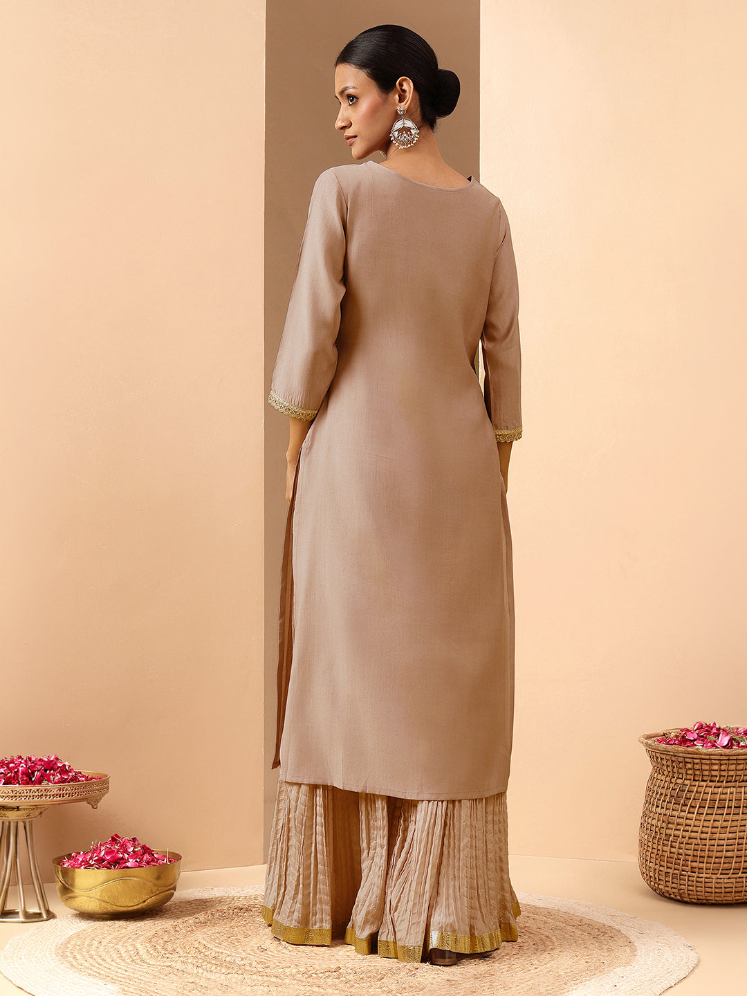 Janasya Women's Brown Silk Blend Embroidered Straight Kurta