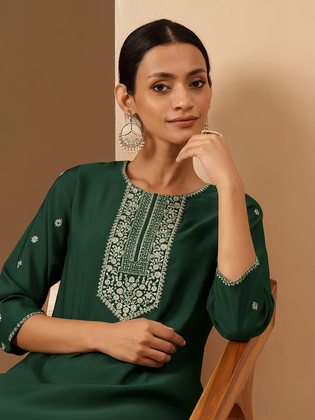 Janasya Women's Bottle Green Chanderi Silk Zari Embroidered Straight Kurta