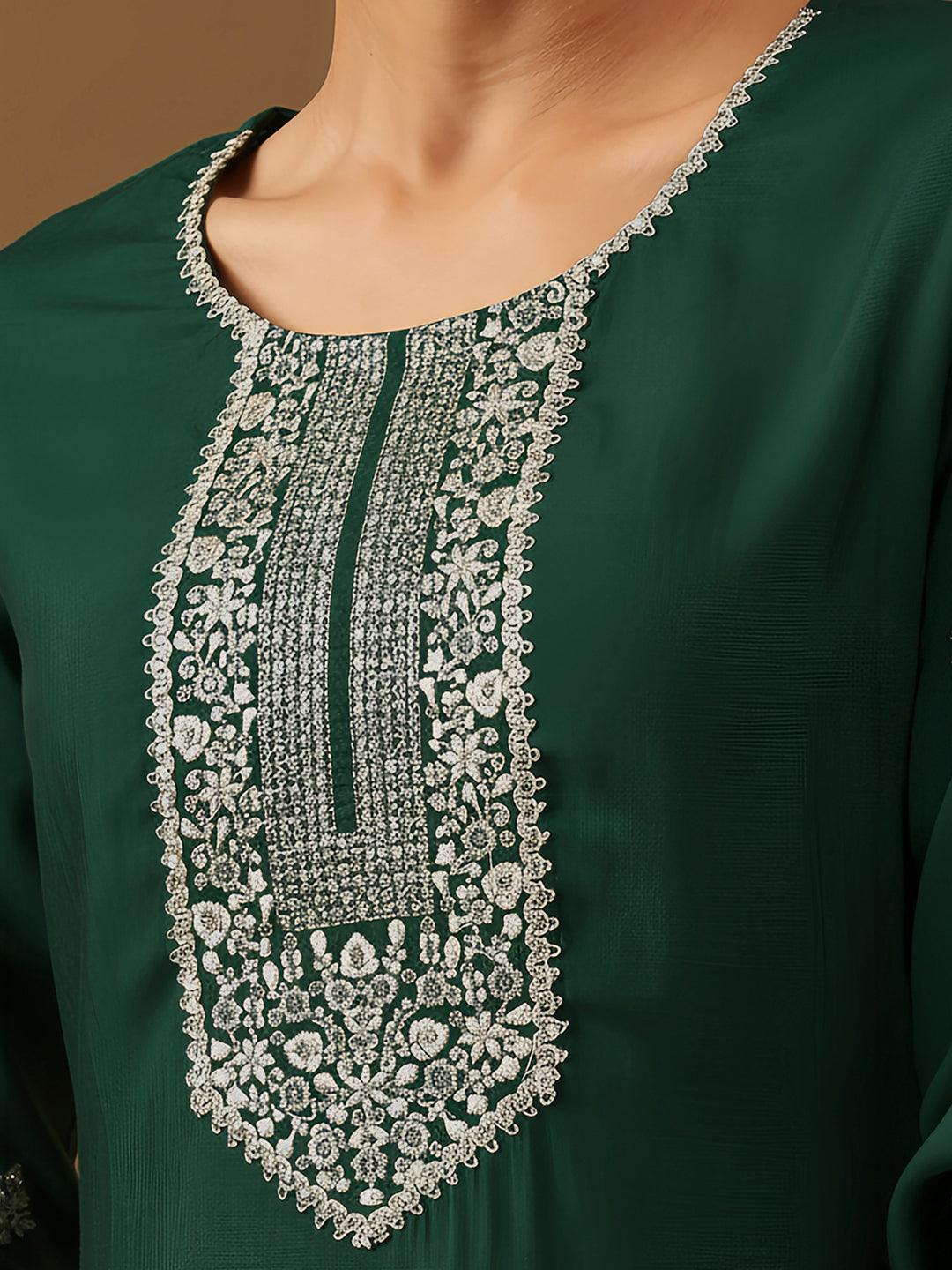 Janasya Women's Bottle Green Chanderi Silk Zari Embroidered Straight Kurta