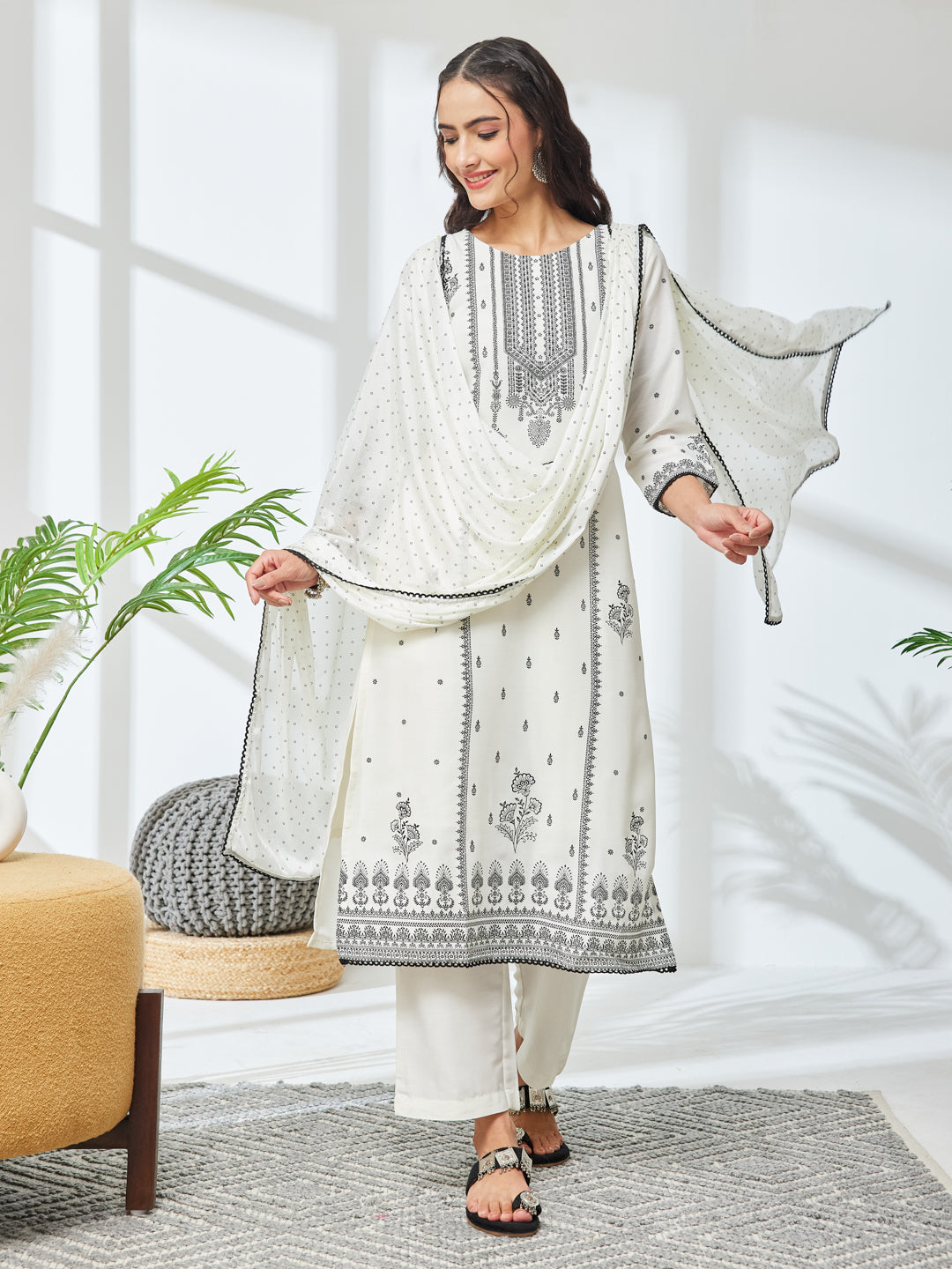 Janasya Women's White Silk Blend Ethnic Printed Straight Kurta Set