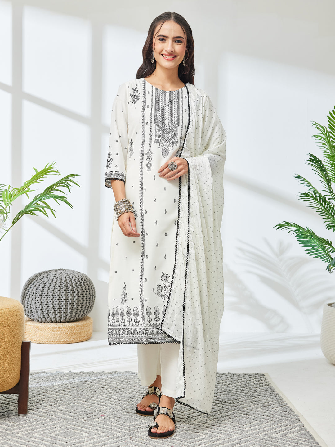 Janasya Women's White Silk Blend Ethnic Printed Straight Kurta Set