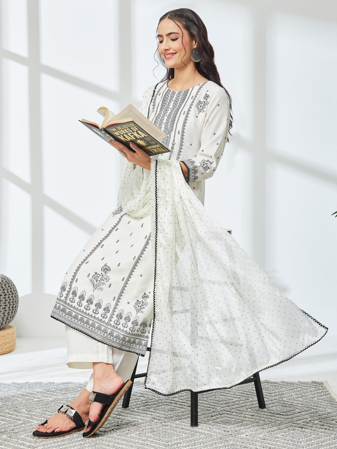Janasya Women's White Silk Blend Ethnic Printed Straight Kurta Set